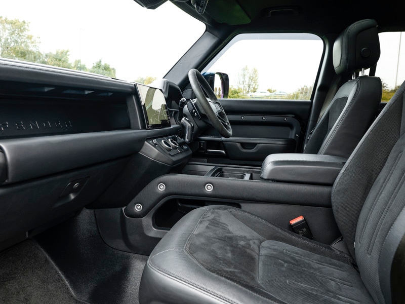 Used Land Rover Defender 2022 for sale - 76548682: Photo 5