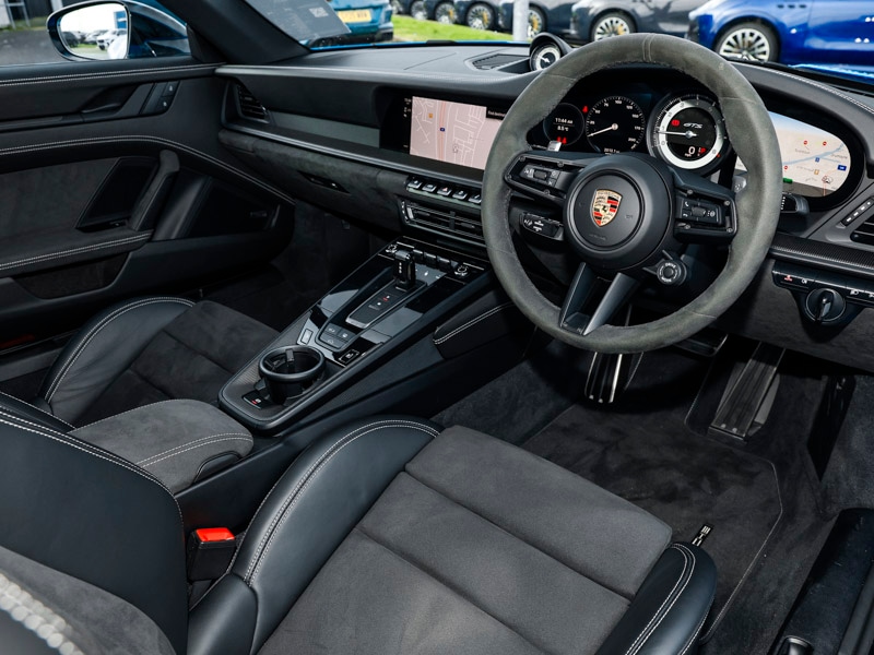 Used Porsche 911 2025 for sale - 77251619: Photo 2