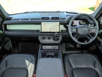 Used Land Rover Defender 2023 for sale - 74492679: Photo