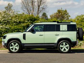 Used Land Rover Defender 2023 for sale - 74492679: Photo