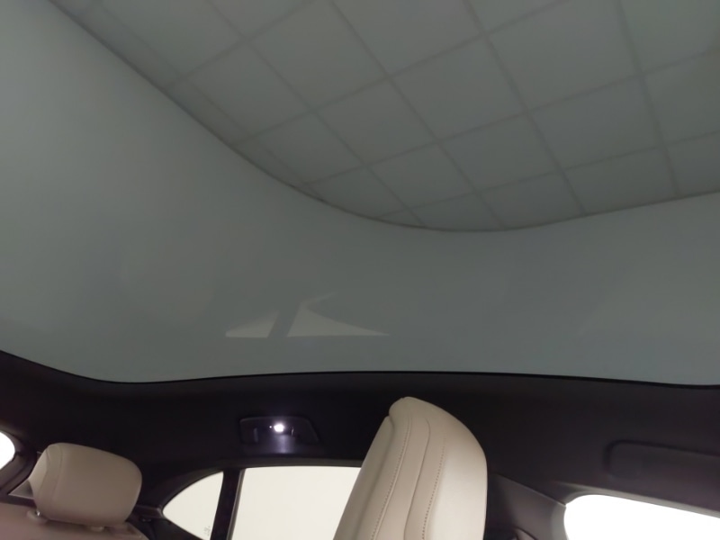 Used Porsche Taycan 2021 for sale - 78147059: Photo 17