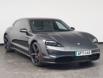 Used Porsche Taycan 2021 for sale - 78147059: Photo