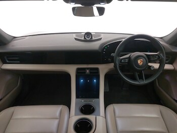 Used Porsche Taycan 2021 for sale - 78147059: Photo