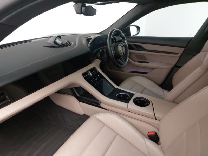 Used Porsche Taycan 2021 for sale - 78147059: Photo 7