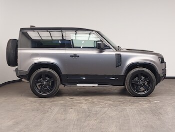 Used Land Rover Defender 2022 for sale - 77751543: Photo