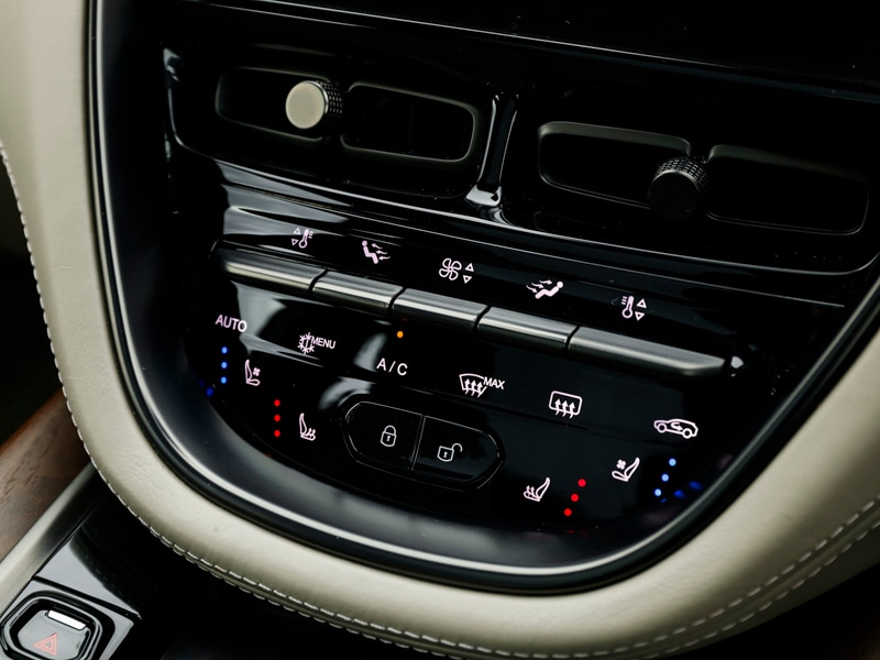 Used Aston Martin DBX 2021 for sale - 77024581: Photo 17