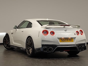 Used Nissan GT-R 2017 for sale - 76427308: Photo