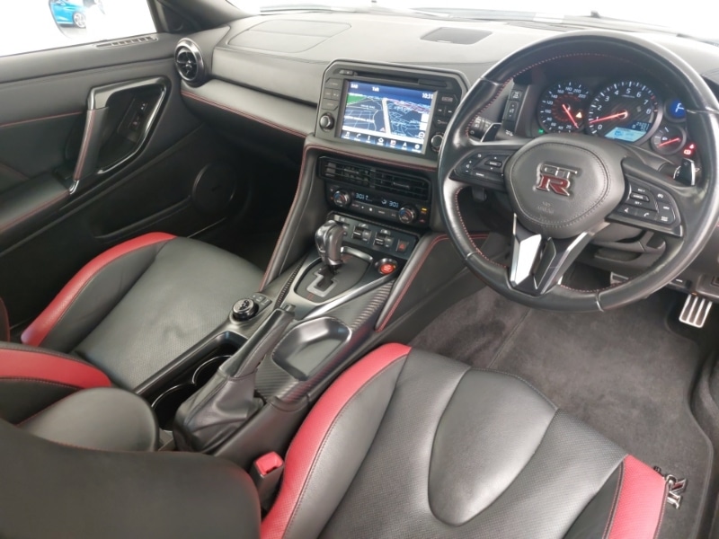 Used Nissan GT-R 2017 for sale - 76427308: Photo 4