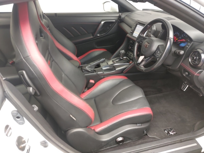 Used Nissan GT-R 2017 for sale - 76427308: Photo 6