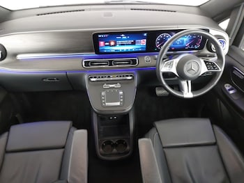 Used Mercedes-Benz V-Class 2024 for sale - 77379967: Photo