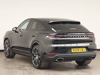 Used Porsche Cayenne 2024 for sale - 77357802: Photo