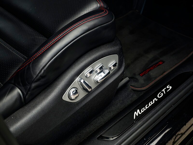 Used Porsche Macan 2020 for sale - 77731822: Photo 19