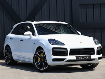 Used Porsche Cayenne 2020 for sale - 79106028: Photo