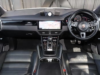 Used Porsche Cayenne 2020 for sale - 79106028: Photo