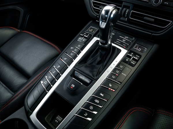 Used Porsche Macan 2020 for sale - 76237964: Photo 17