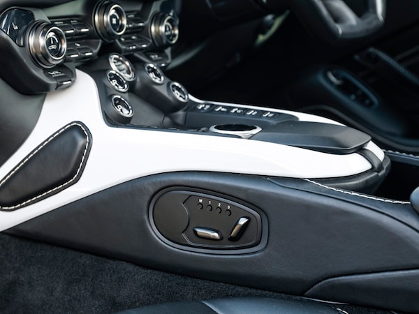 Used Aston Martin V8 2019 for sale - 75684307: Photo 16