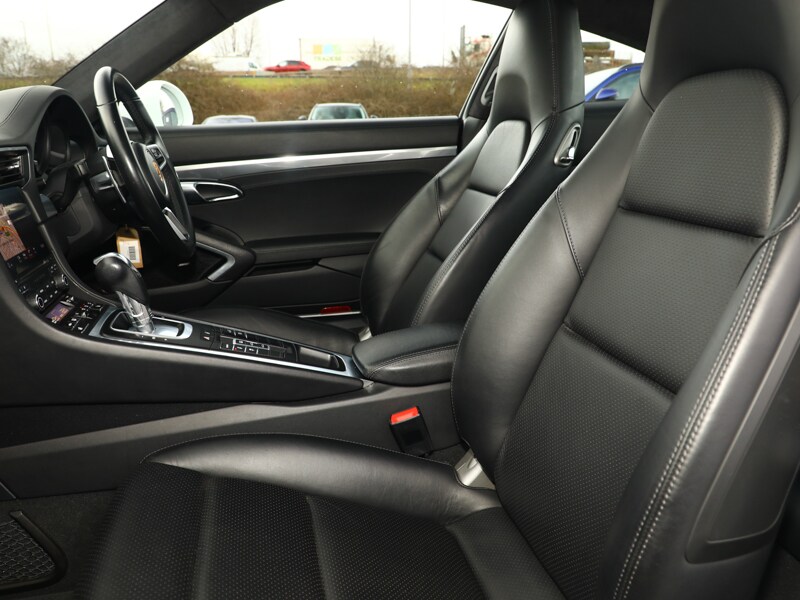 Used Porsche 911 2018 for sale - 77580060: Photo 13