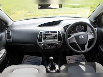 Used Hyundai i20 2016 for sale - 78596367: Photo