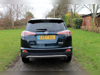 Used Toyota RAV4 2017 for sale - 78601510: Photo