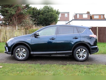 Used Toyota RAV4 2017 for sale - 78601510: Photo