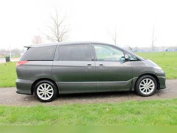 Used Toyota Estima 2012 for sale - 78601669: Photo