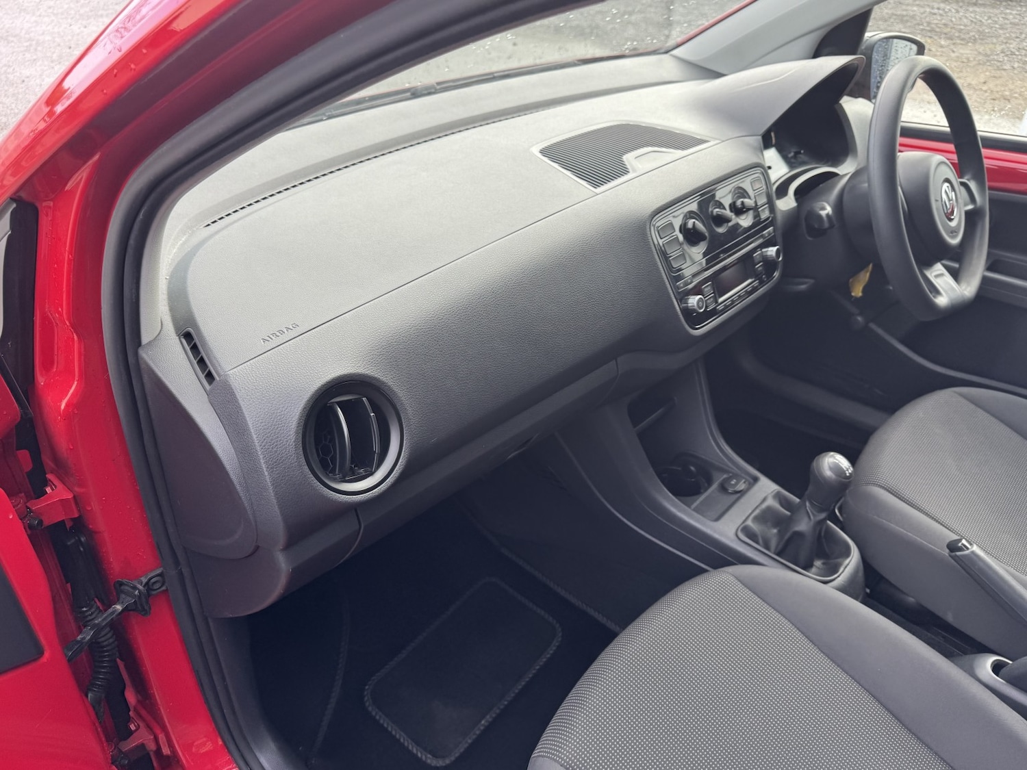 Used Volkswagen up! 2013 for sale - 78090675: Photo 15