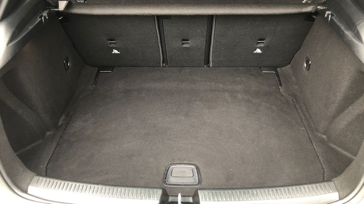 Used Mercedes-Benz A-Class 2018 for sale - 76413566: Photo 14