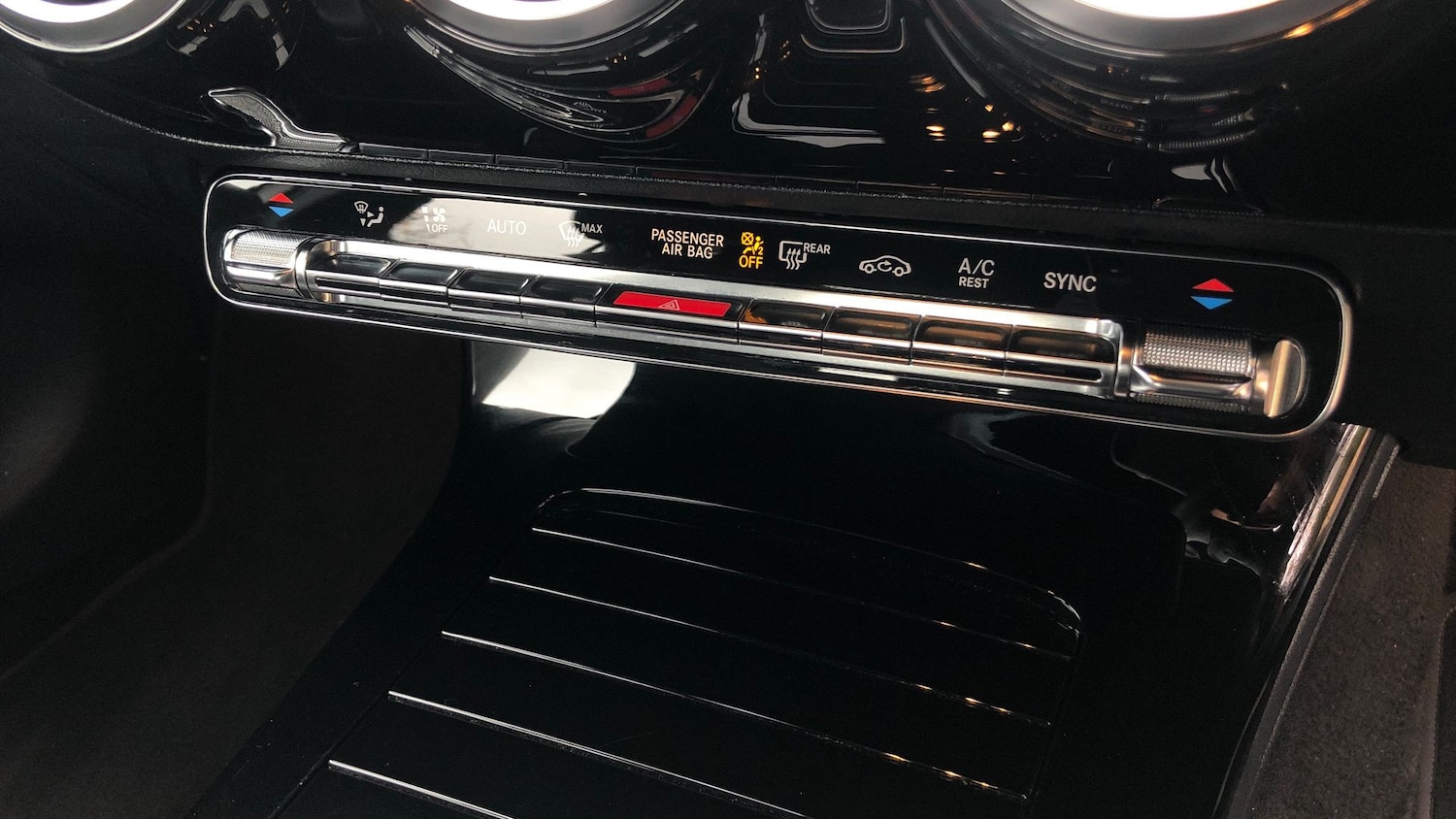 Used Mercedes-Benz A-Class 2018 for sale - 76413566: Photo 31