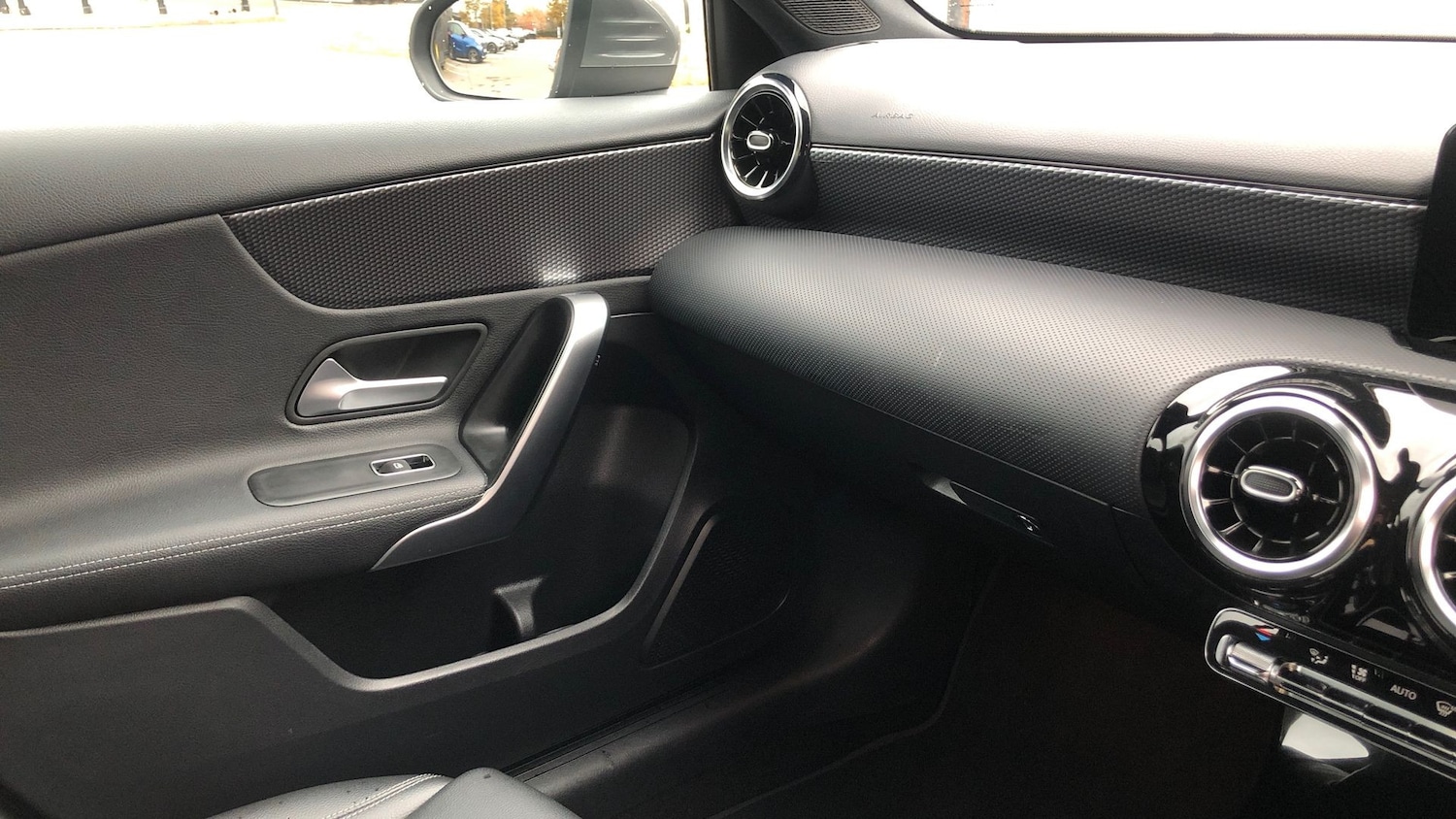 Used Mercedes-Benz A-Class 2018 for sale - 76413566: Photo 33