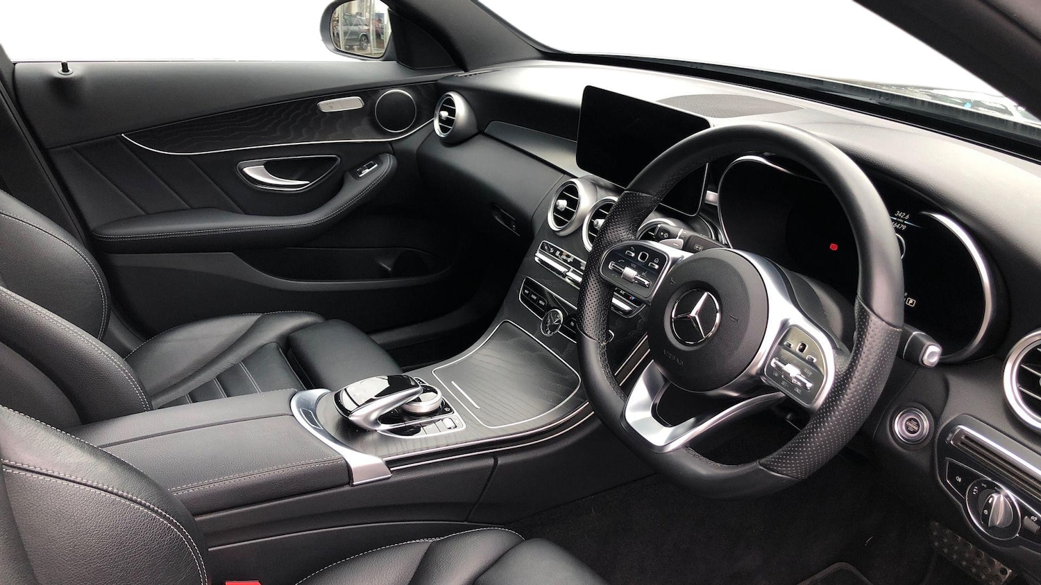 Used Mercedes-Benz C Class 2020 for sale - 77517626: Photo 3