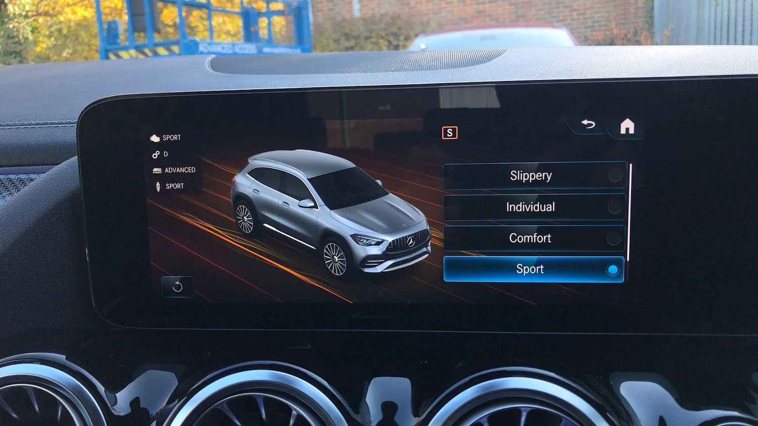 Used Mercedes-Benz GLA 2023 for sale - 77517597: Photo 27