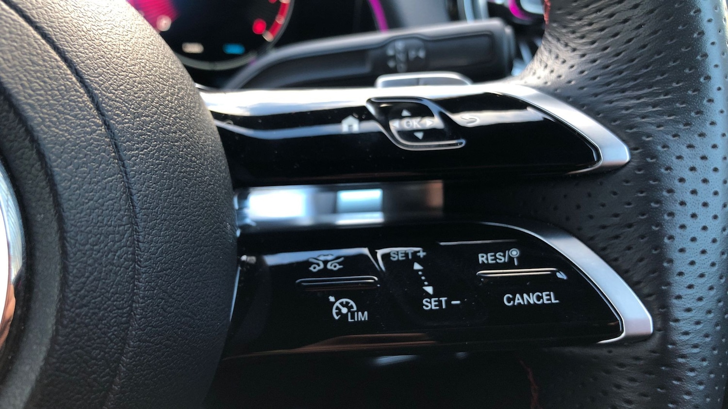 Used Mercedes-Benz GLB 2025 for sale - 77201439: Photo 34