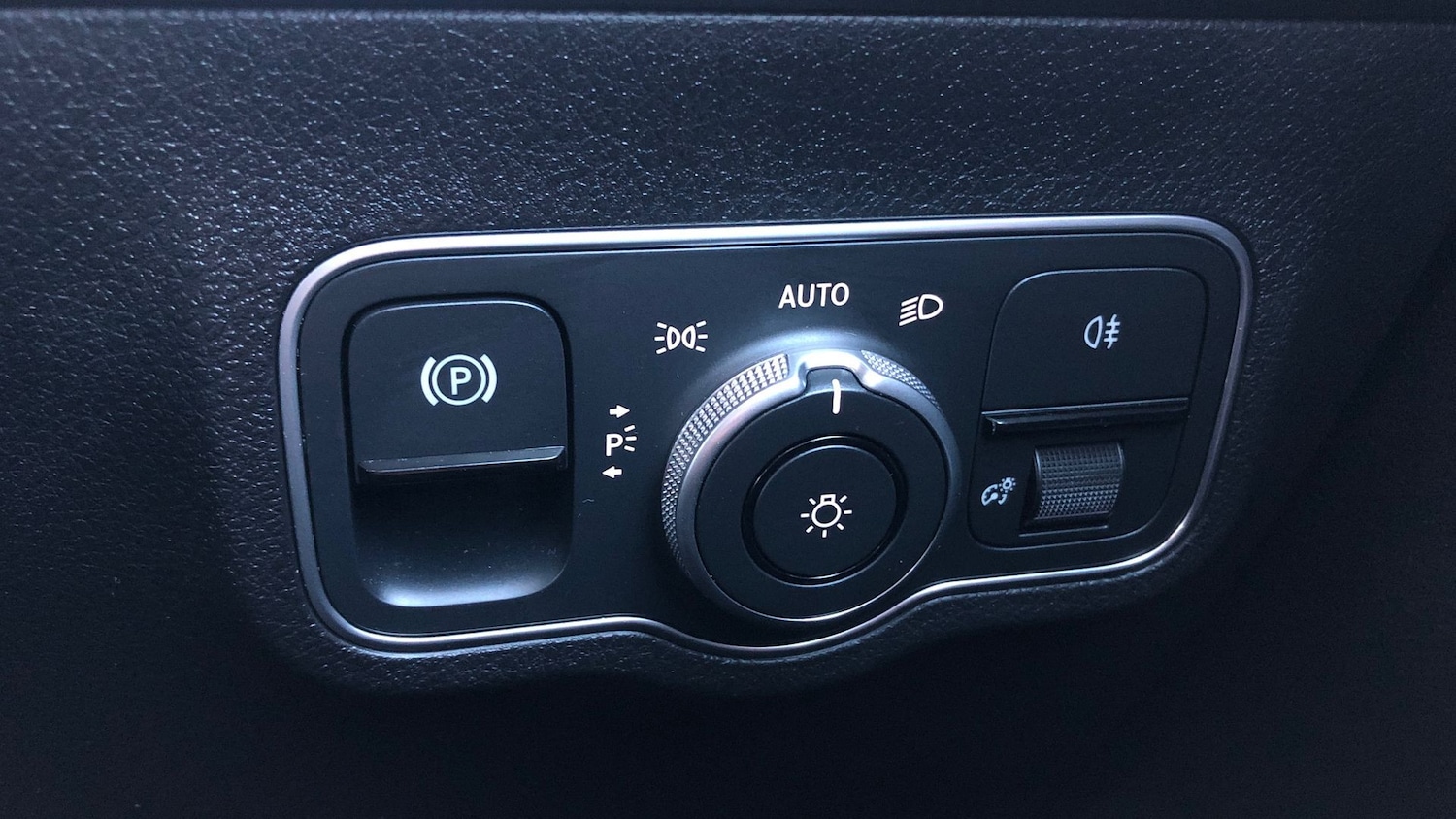 Used Mercedes-Benz GLB 2025 for sale - 77201439: Photo 40