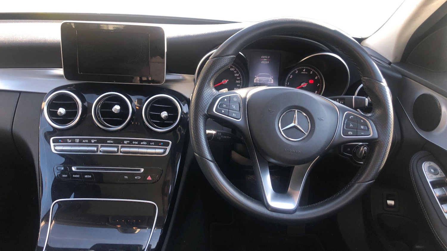 Used Mercedes-Benz C Class 2018 for sale - 76413686: Photo 10