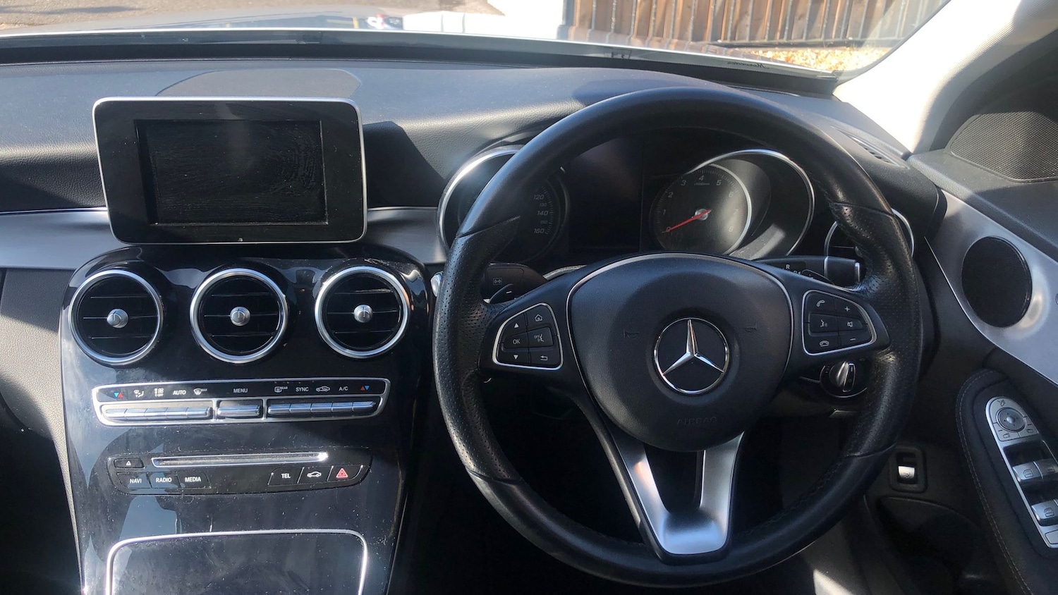 Used Mercedes-Benz C Class 2018 for sale - 76413686: Photo 18