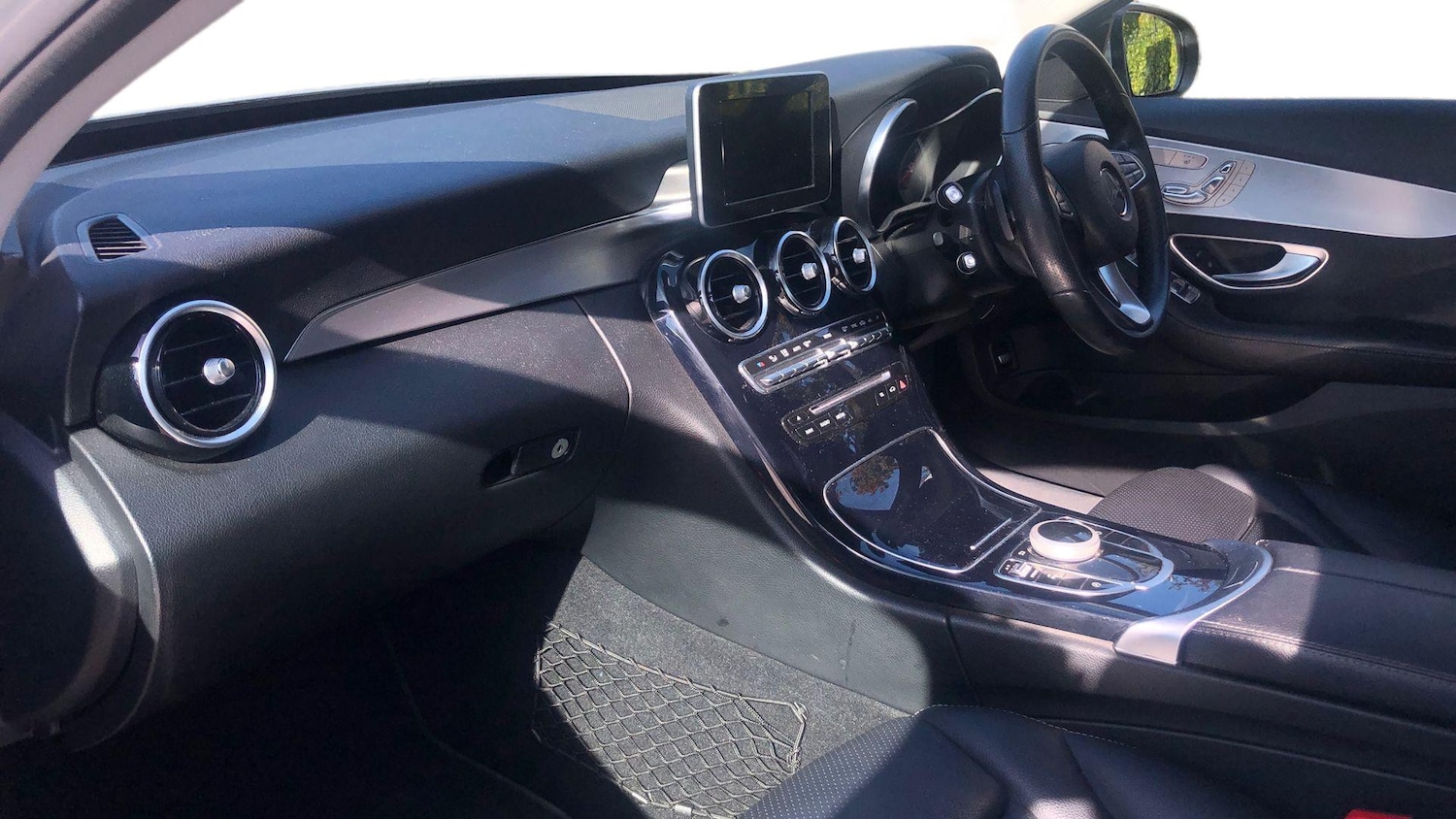 Used Mercedes-Benz C Class 2018 for sale - 76413686: Photo 8