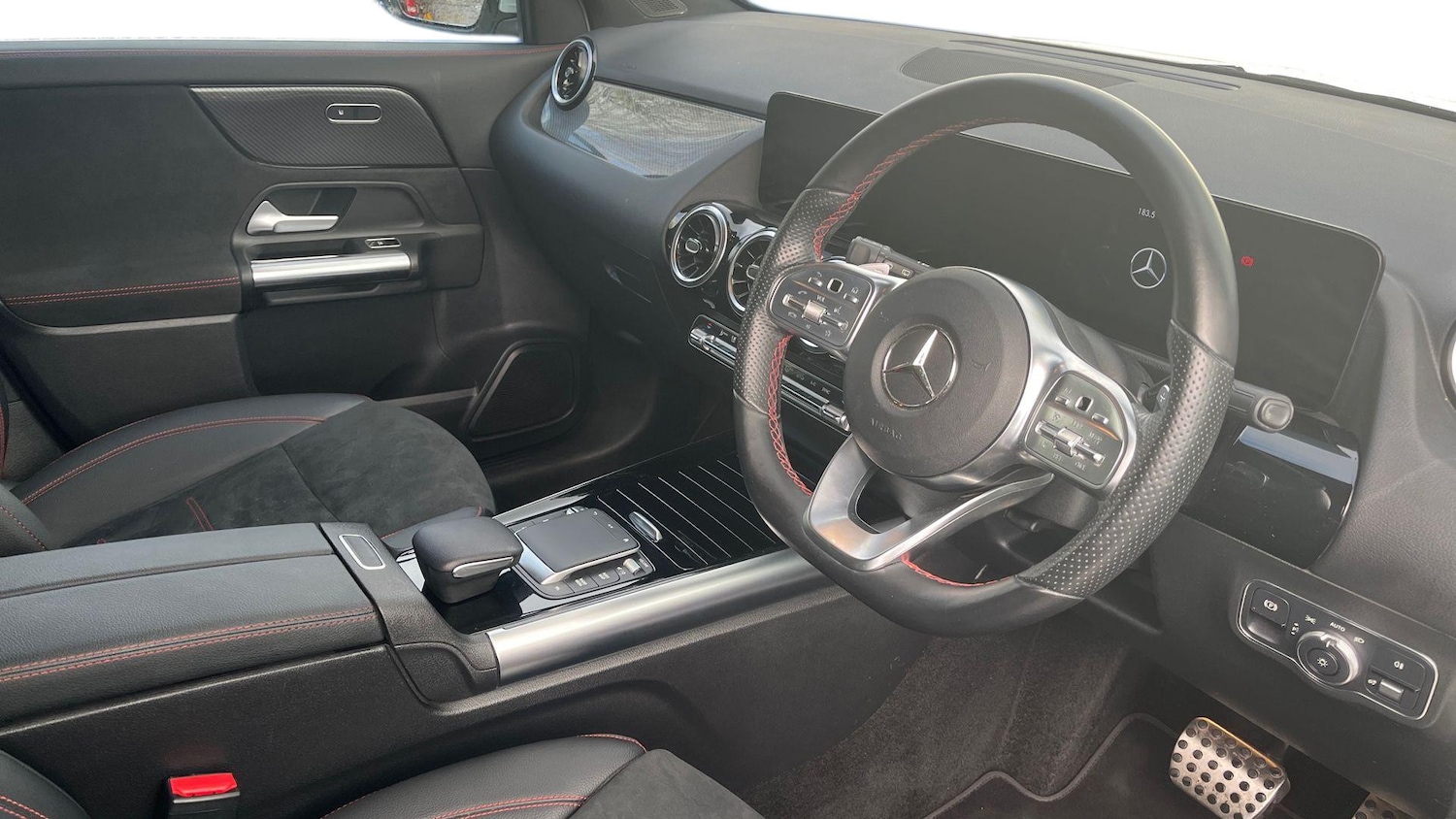 Used Mercedes-Benz GLA 2021 for sale - 77304776: Photo 3