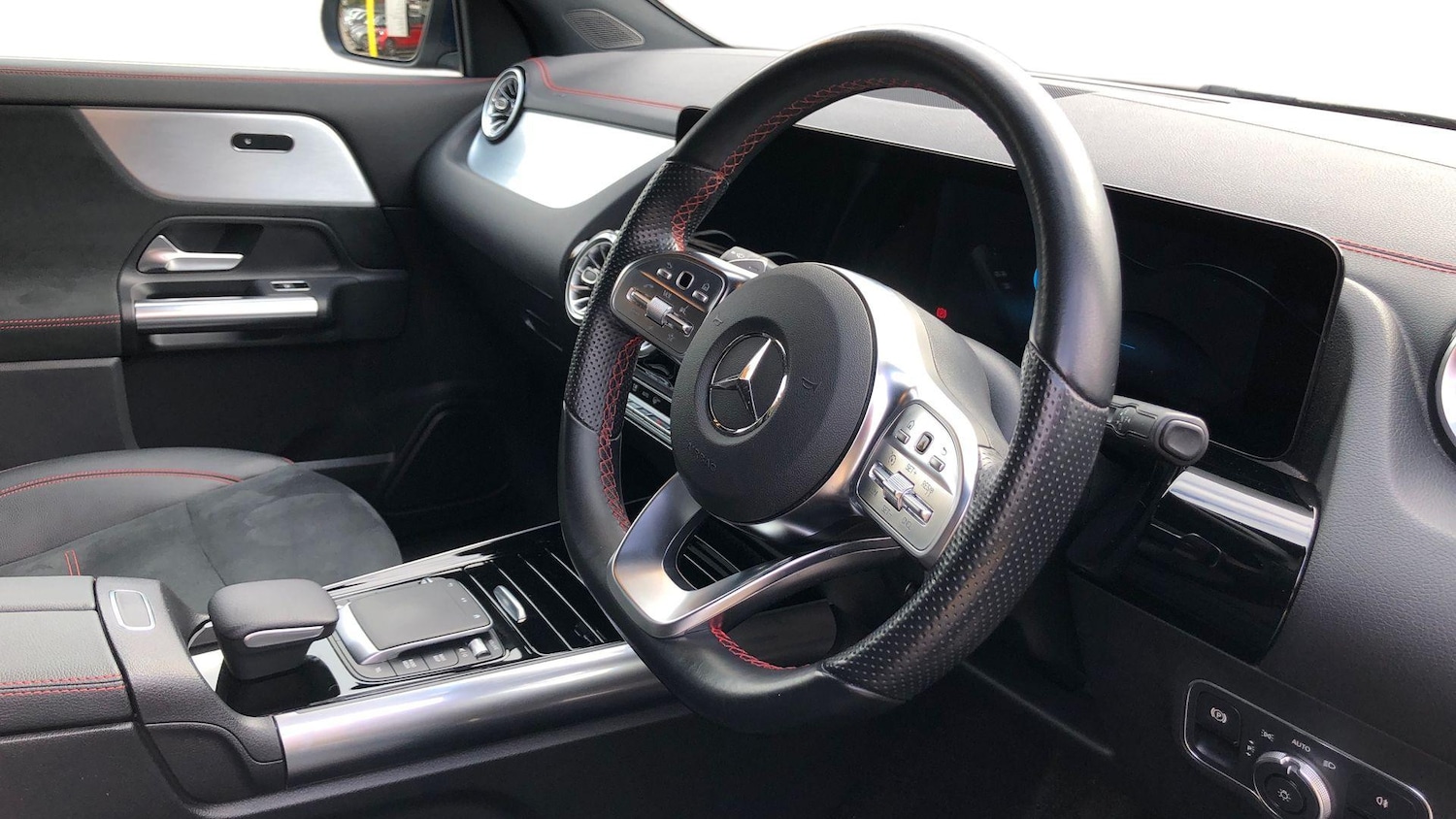 Used Mercedes-Benz EQA 2022 for sale - 76413781: Photo 3