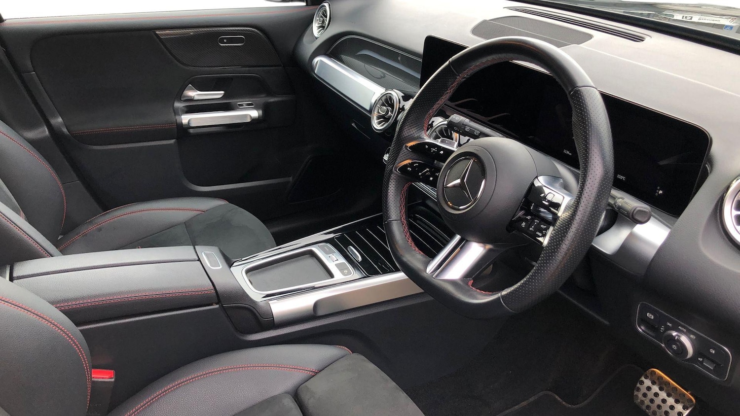 Used Mercedes-Benz GLB 2024 for sale - 77517604: Photo 3