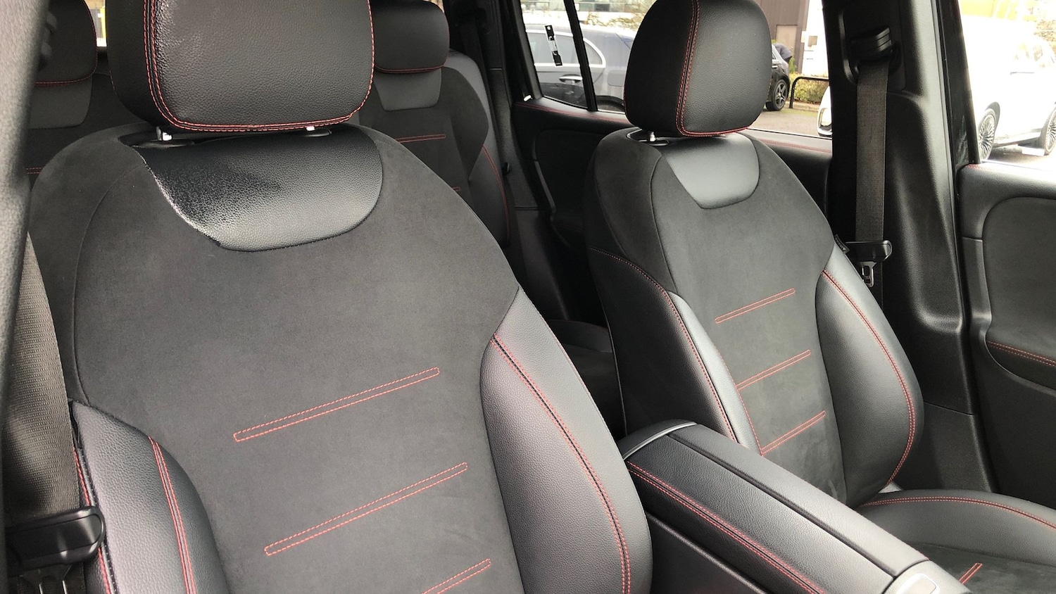 Used Mercedes-Benz GLB 2024 for sale - 77517629: Photo 28