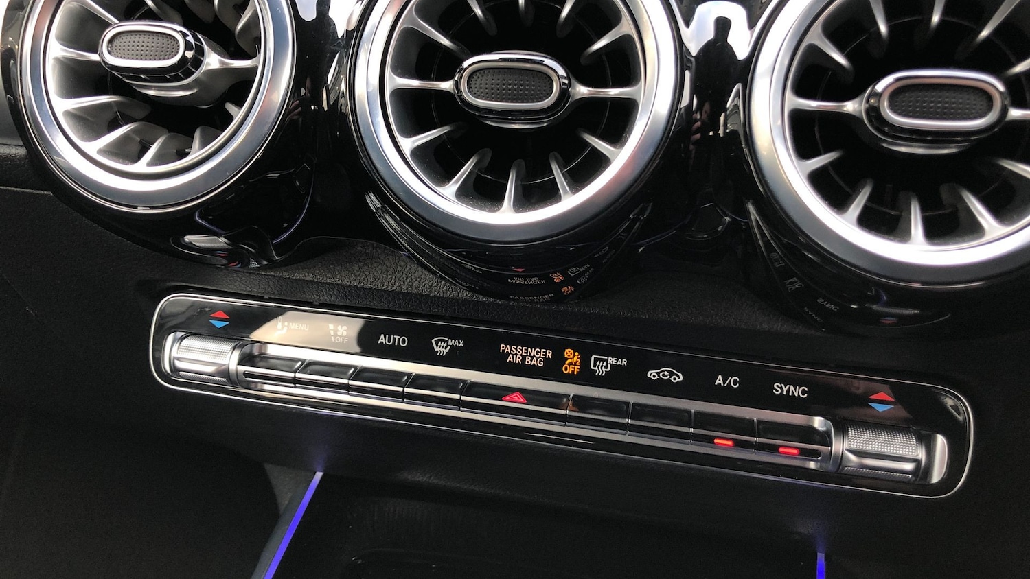 Used Mercedes-Benz GLB 2024 for sale - 77517629: Photo 37