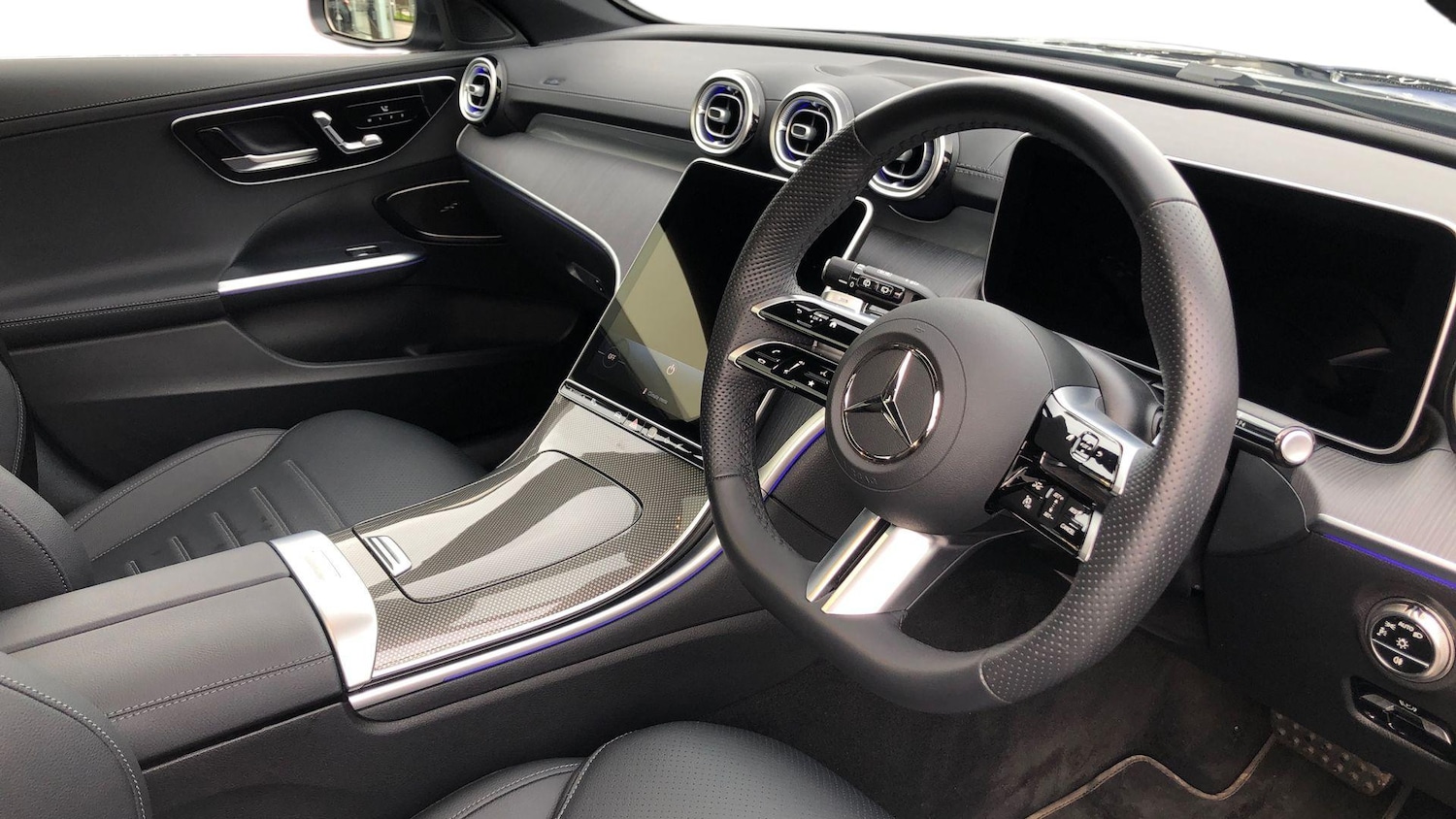 Used Mercedes-Benz C Class 2025 for sale - 76822105: Photo 3