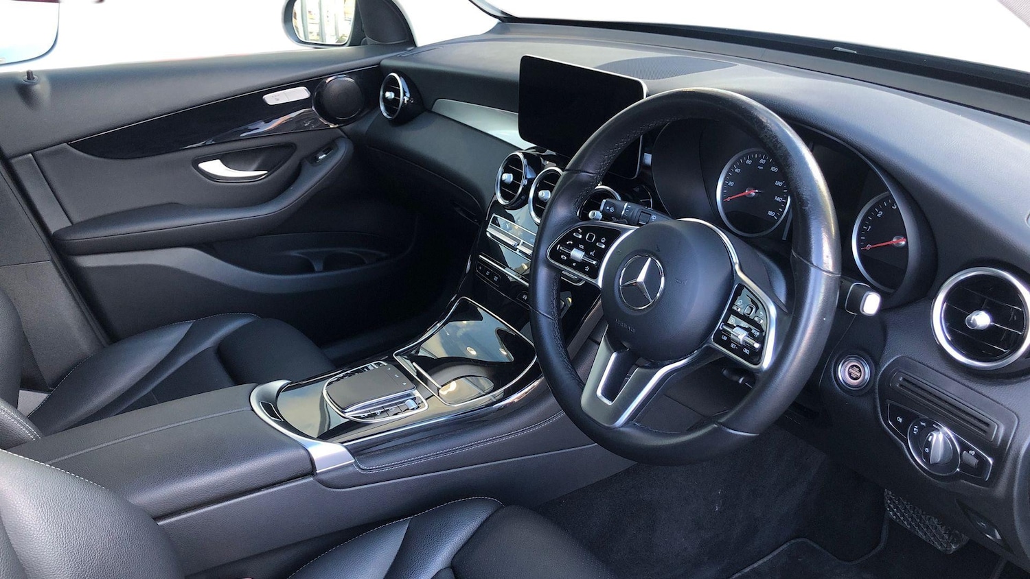 Used Mercedes-Benz GLC 2021 for sale - 77517628: Photo 3