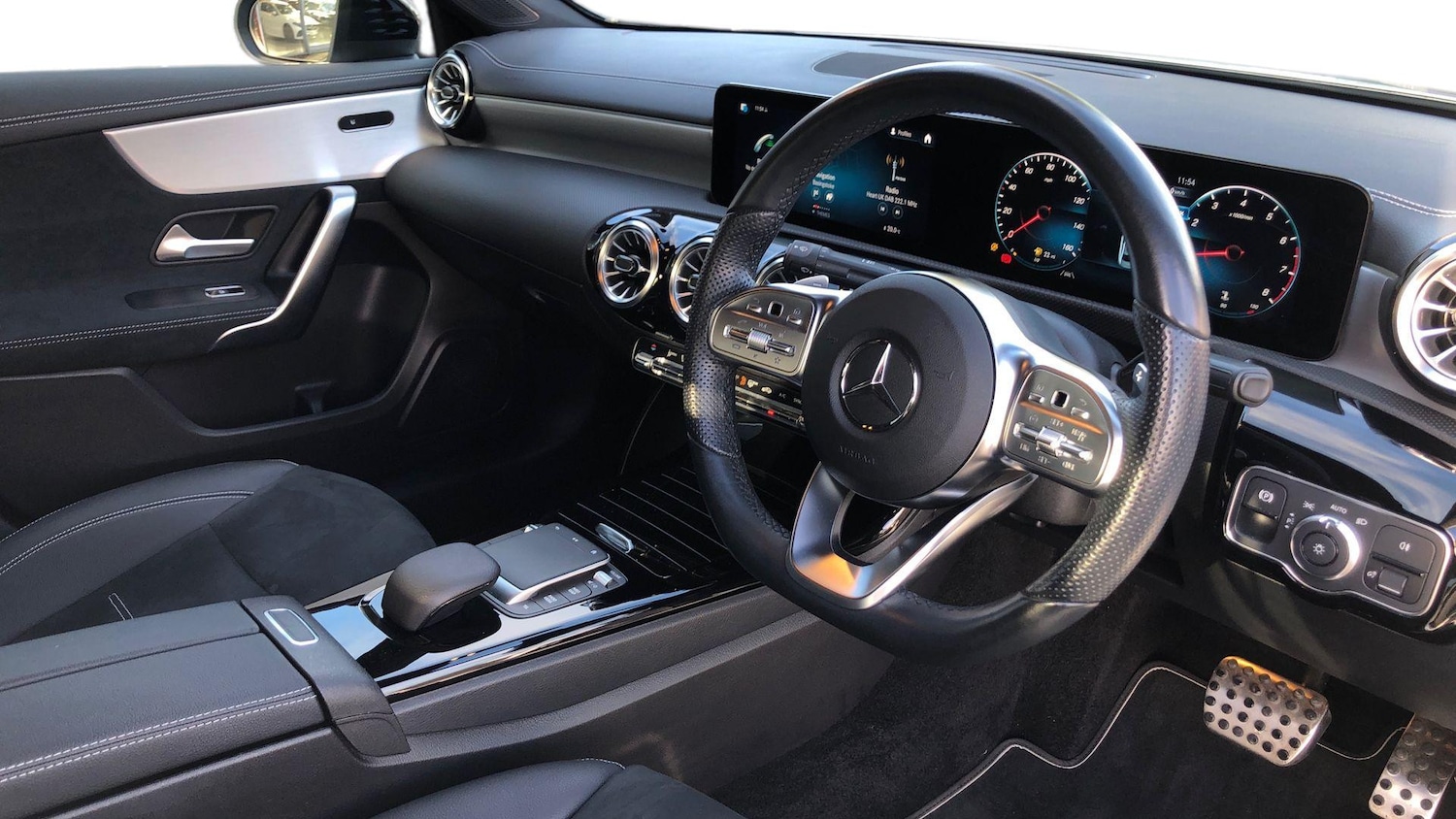 Used Mercedes-Benz A-Class 2022 for sale - 76882909: Photo 3