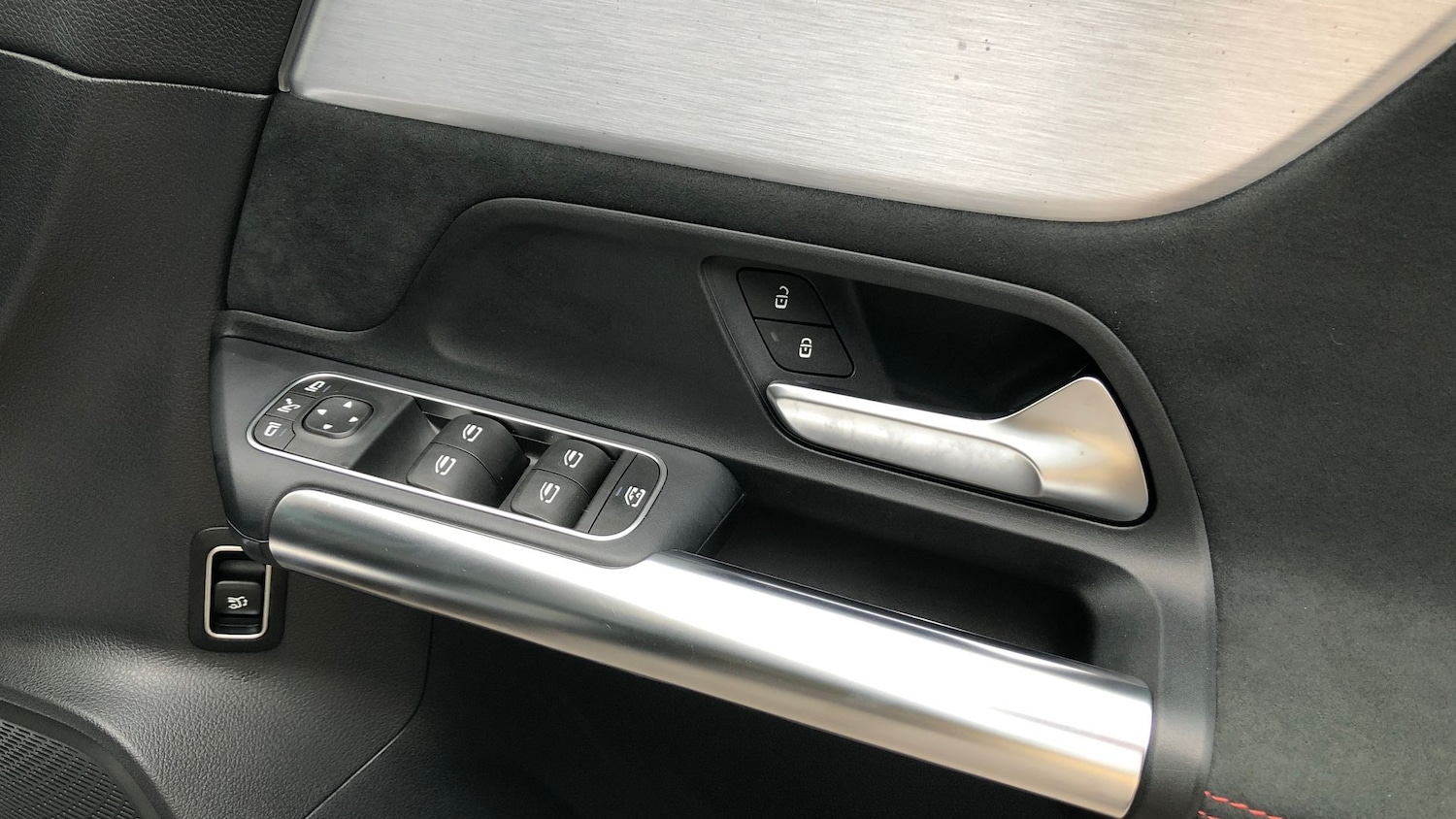 Used Mercedes-Benz EQA 2021 for sale - 76560223: Photo 24