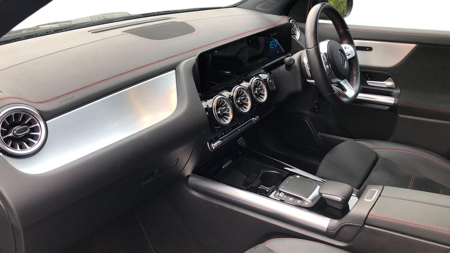 Used Mercedes-Benz EQA 2021 for sale - 76560223: Photo 8