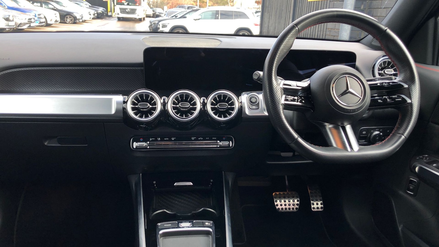 Used Mercedes-Benz GLB 2024 for sale - 76685588: Photo 18