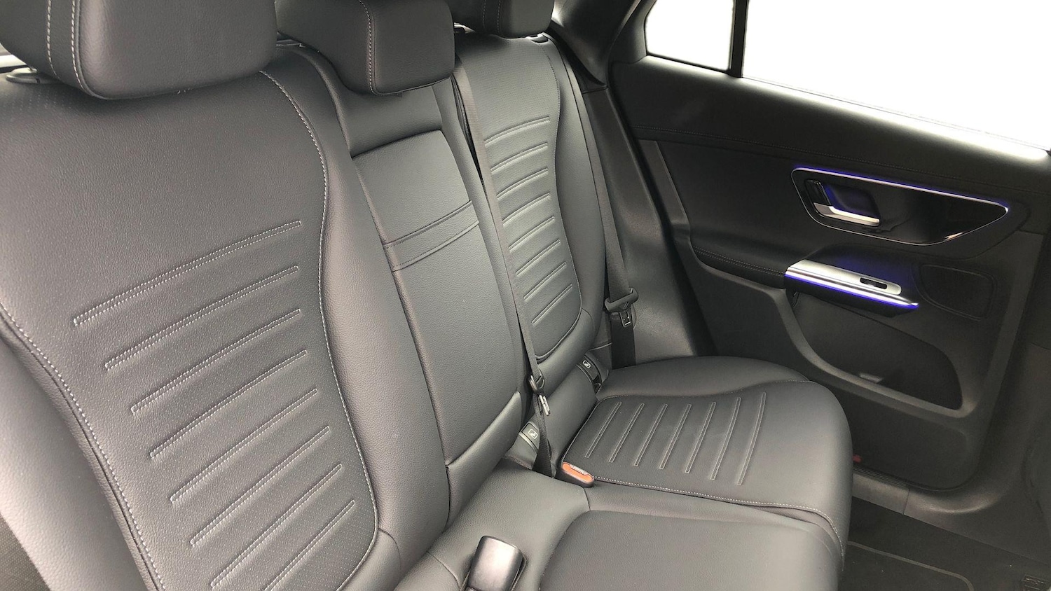 Used Mercedes-Benz GLC 2024 for sale - 76413719: Photo 12