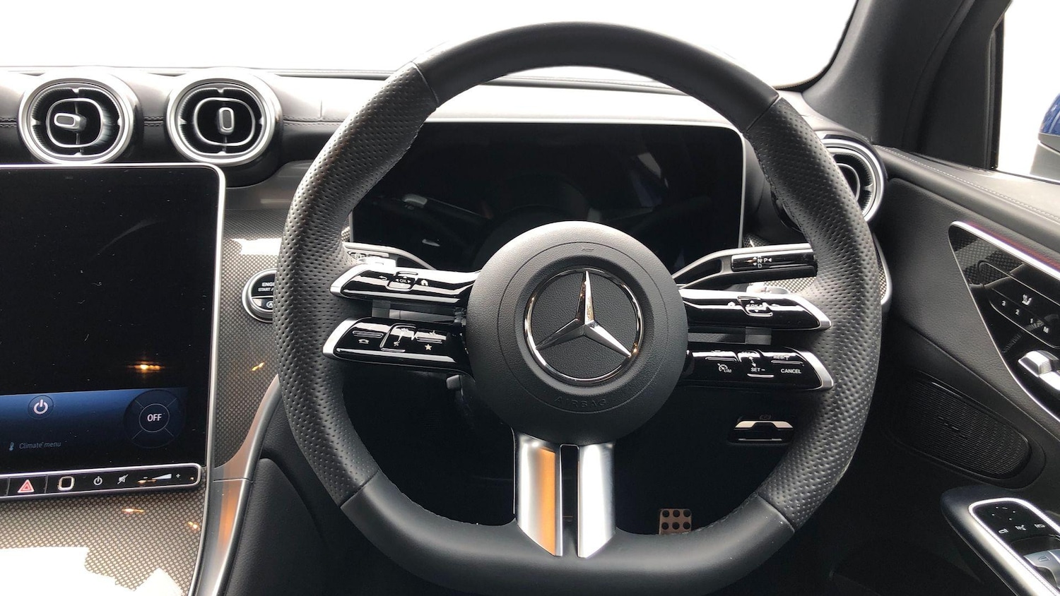 Used Mercedes-Benz GLC 2024 for sale - 76413719: Photo 9