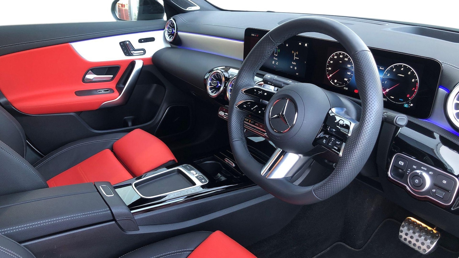 Used Mercedes-Benz CLA 2025 for sale - 77679840: Photo 3